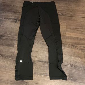 Lululemon army green crop